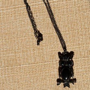 Black Metal w. Quartz Owl Pendant Long Necklace